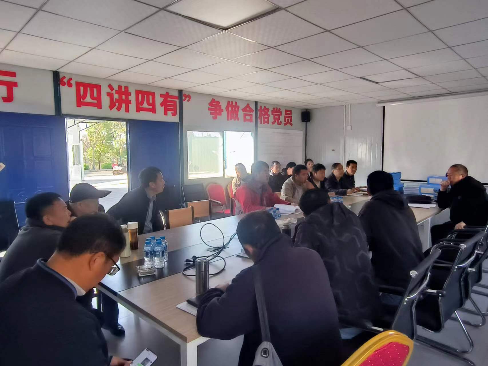 云南輕紡職業(yè)學院教學辦公樓及宿舍樓E棟建設項目基礎、主體分部驗收