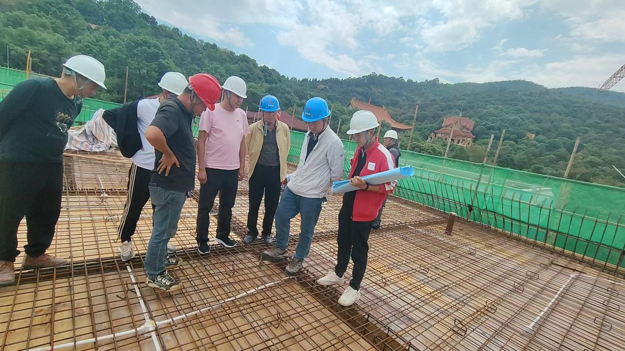 云南佛學院師生宿舍樓、食堂樓建設(shè)項目5月進度