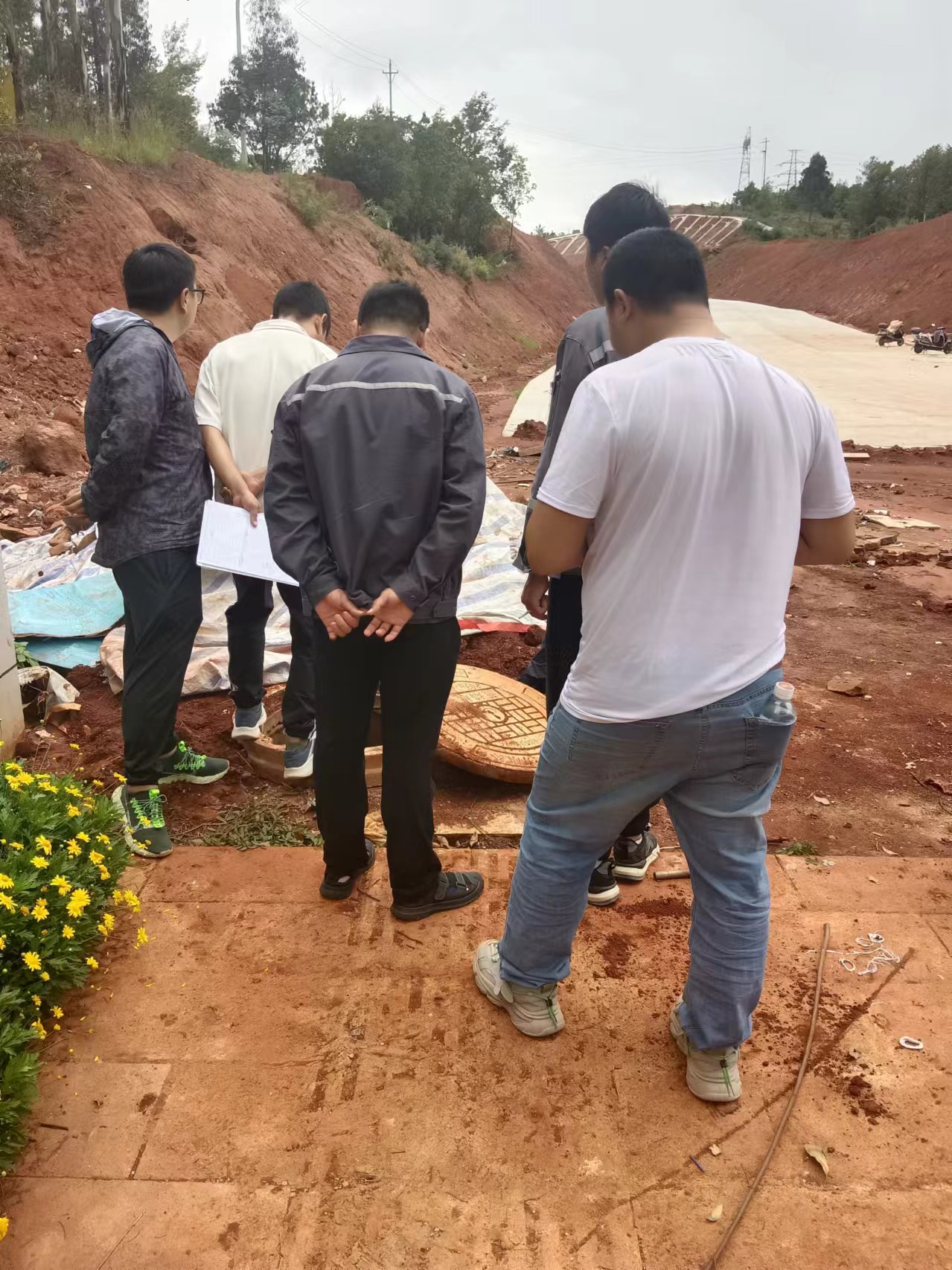 安寧太平新城松鼠屋三、四號路道路 燃?xì)飧晒芄こ掏ㄟ^竣工驗(yàn)收